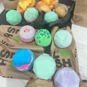 Huge Lush Bath bomb collection! 13 items